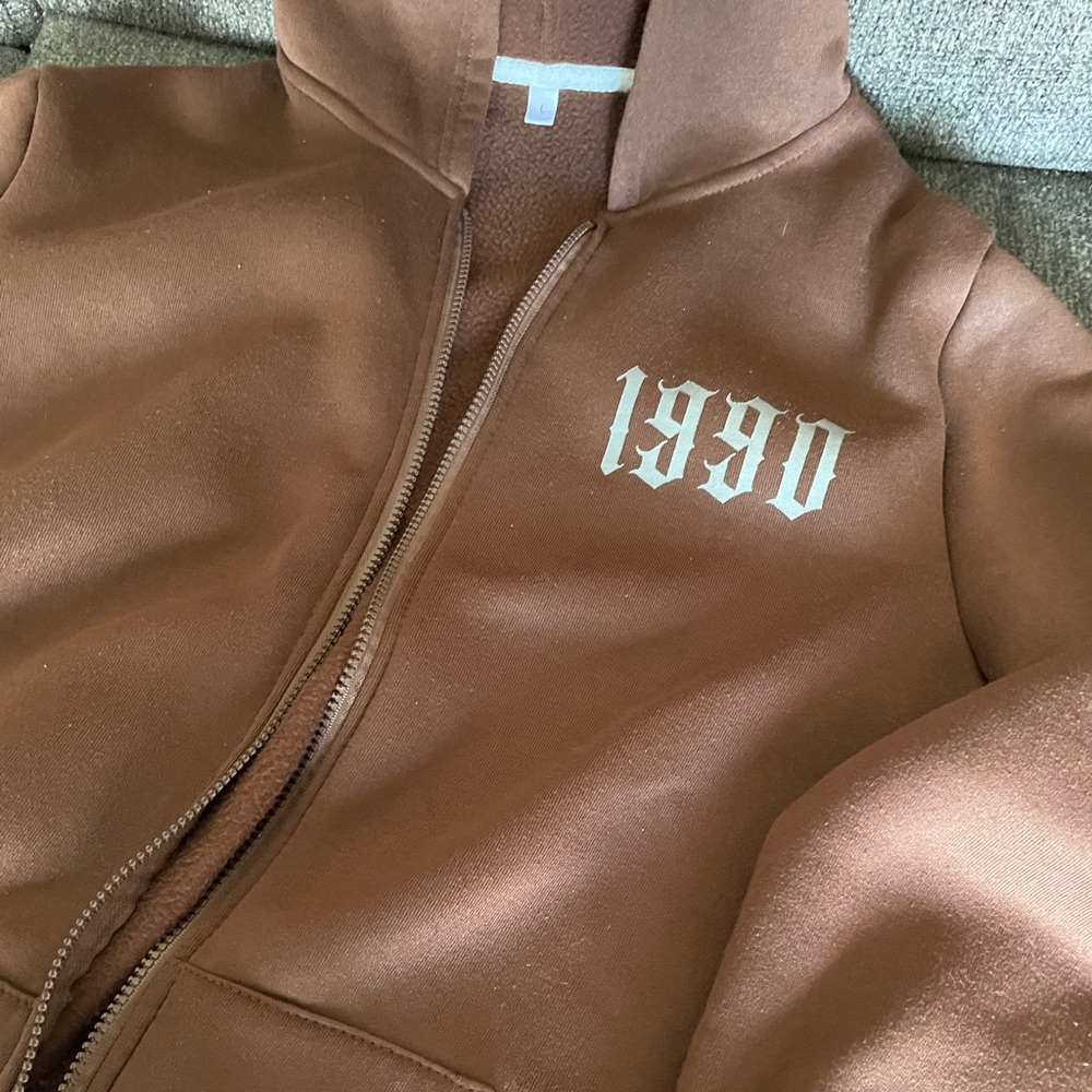 Brown full zip hoodie size L